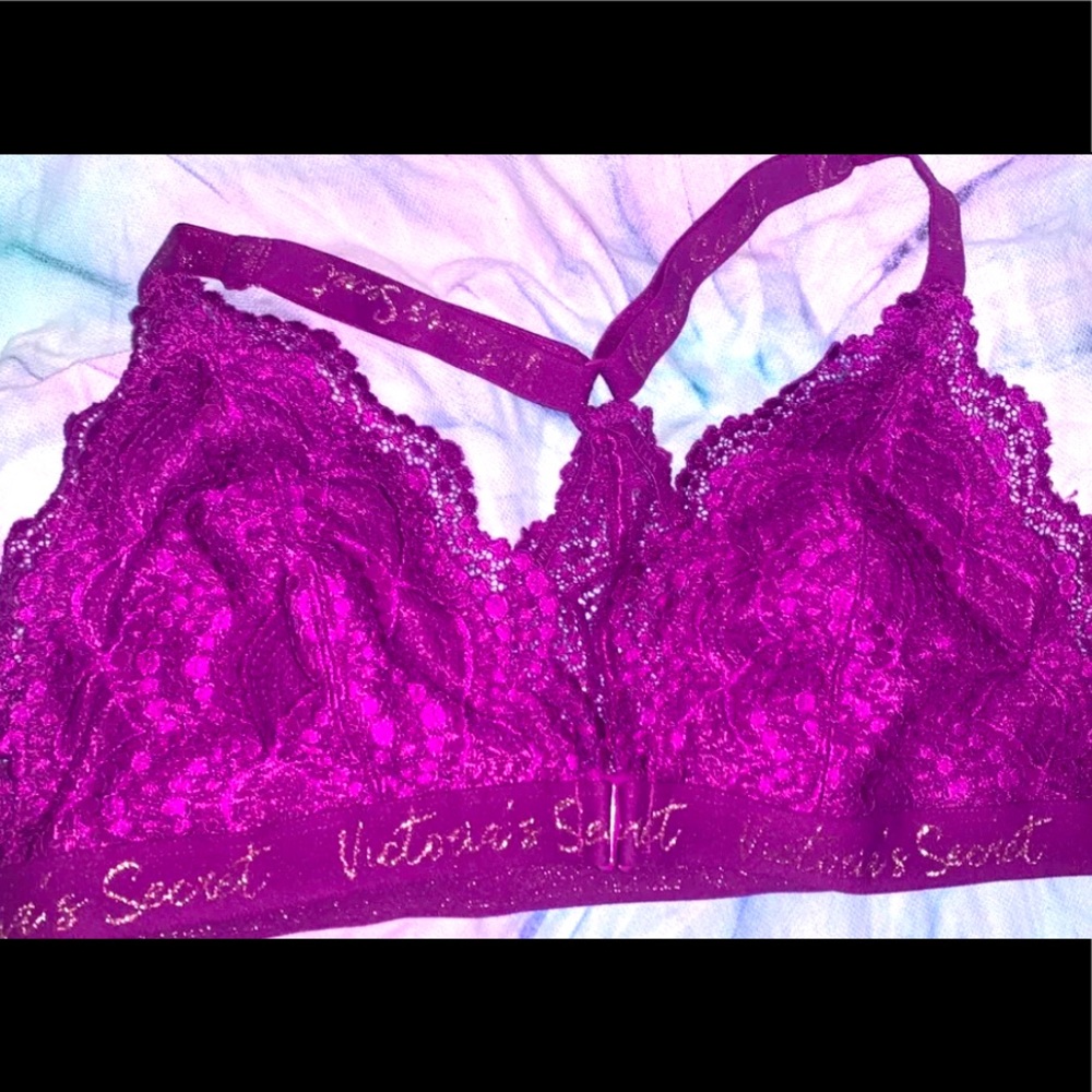 VS Purple Front Closed Bralette. Gorgeous. Sized at an XL.